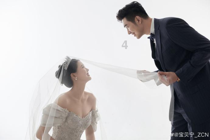 霍启刚晒3个子女吃早餐，为何会让网友大为惊叹？游戏画面